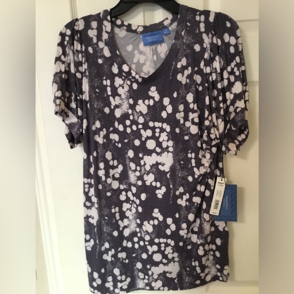 Simply Vera Vera Wang whimsical garden  Splatter purple Tee